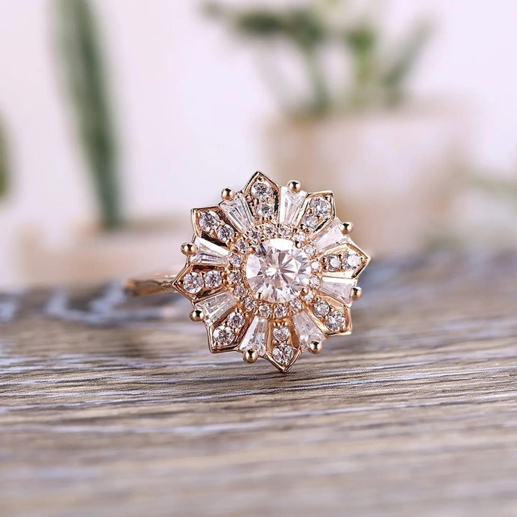 Round Cut Stone Wedding Ring for Women