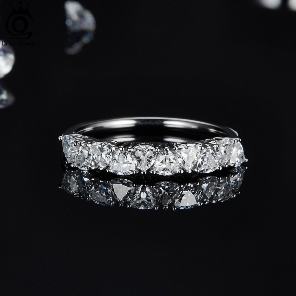 Triangle Diamond Engagement Ring for Women