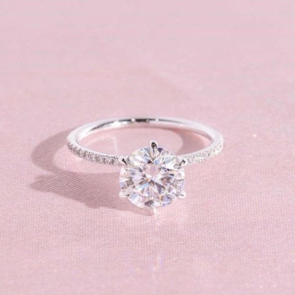 Round Engagement Ring for Women