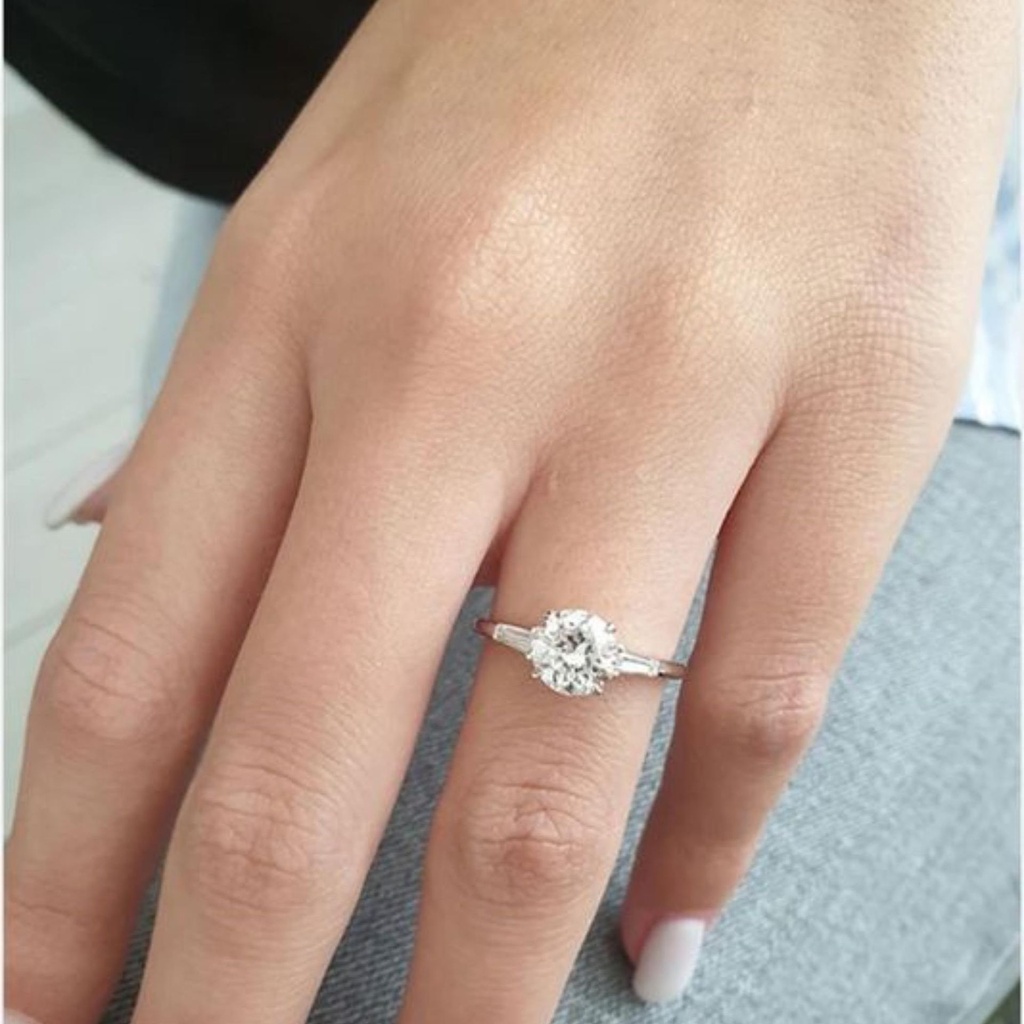  Round Diamond  Engagement Ring For Women
