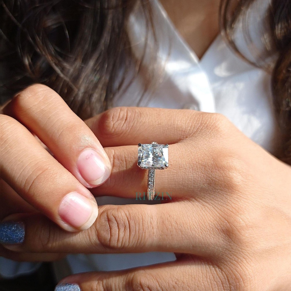 Radiant Diamond  Engagement Ring for Women 