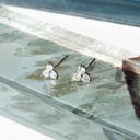 Natural Diamond Flower Round-cut Stud Earrings Solitaire 14k Yellow Gold or 14k White Gold, Push-back