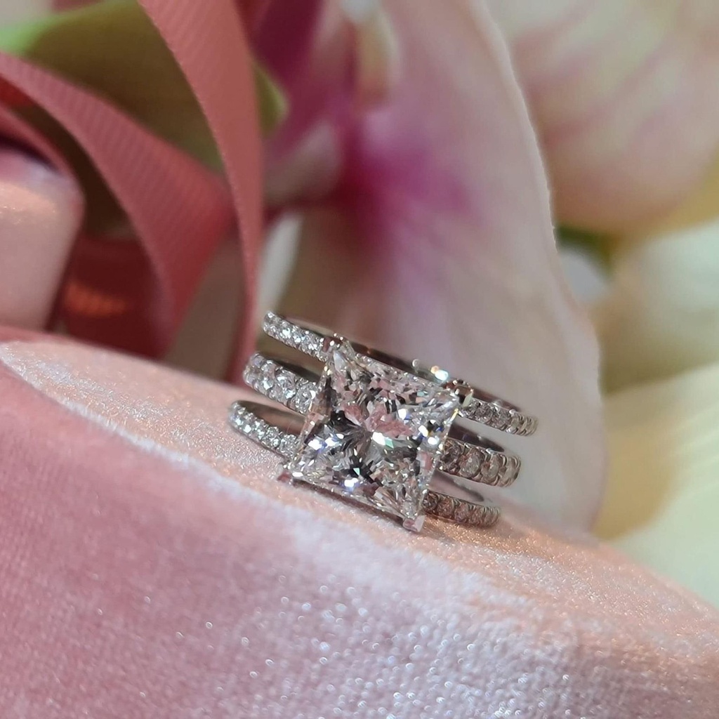 White Gold Princess Cut  diamond Engagement Ring, 3 row ring, IGI Certified, Square vintage engagement ring, Square Diamond Ring