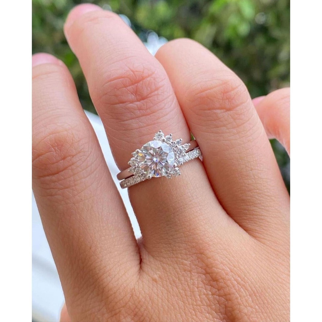 Cluster  White Round Cut Cubic Zirconia In 925 Sterling Silver Ring For Engagement