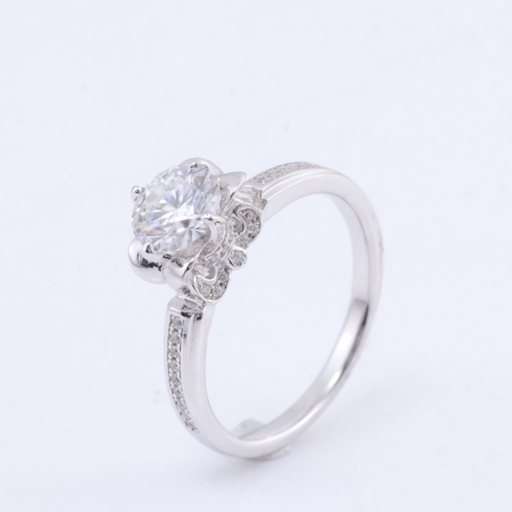  Round Moissanite Diamond Women Ring