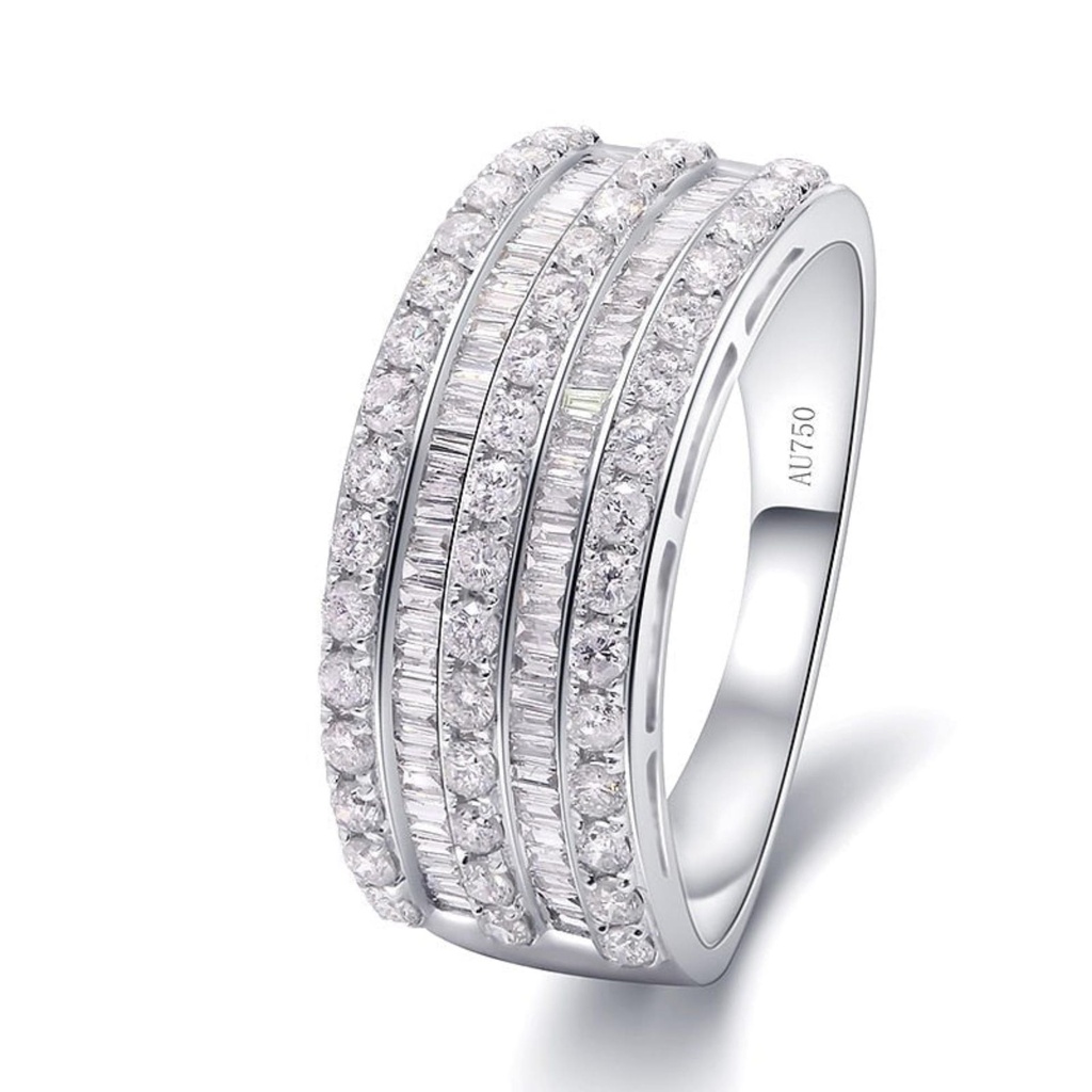 Luxury Diamond Ring Total 18K White Gold