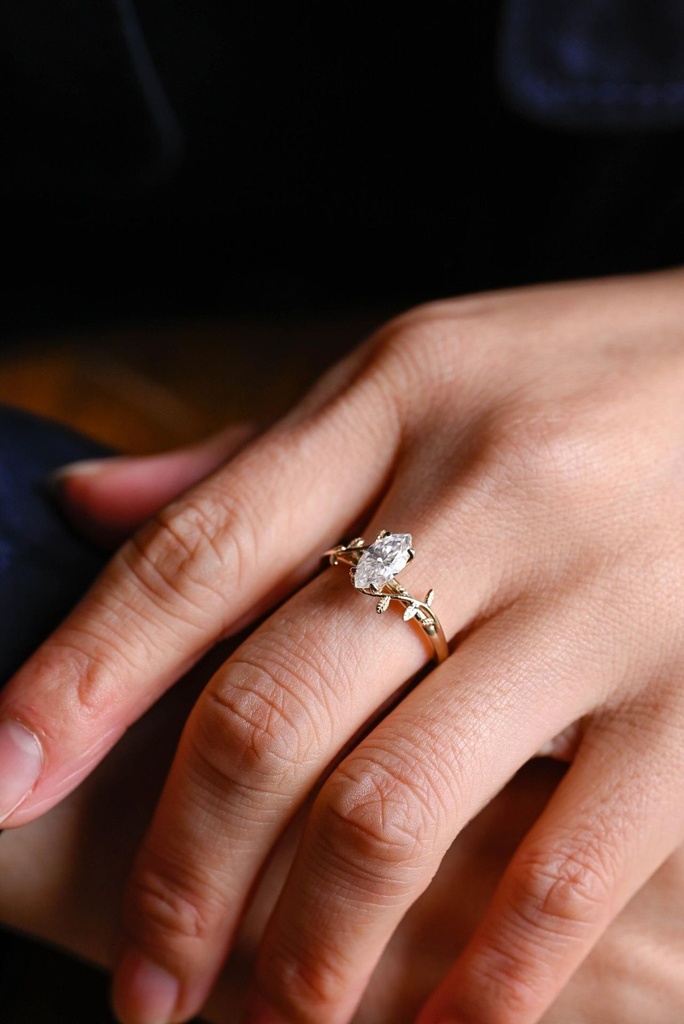 Dainty Marquise Moissanite Engagement Ring/Solid Gold Vintage Bridal Ring/Art Deco Leaf Ring/Anniversary Ring/Anniversary Gift for Her