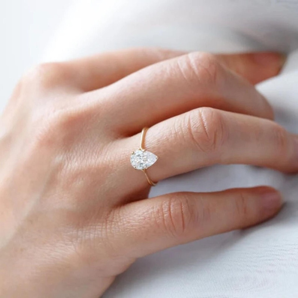 Solitaire Moissanite Ring,  Pear Cut Moissanite Diamond Wedding Ring, Silver Engagement Ring, Proposal Ring For Women