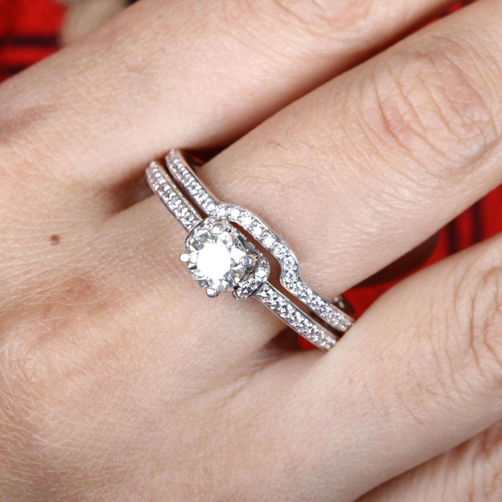 Round Diamond Bridal Ring for Women