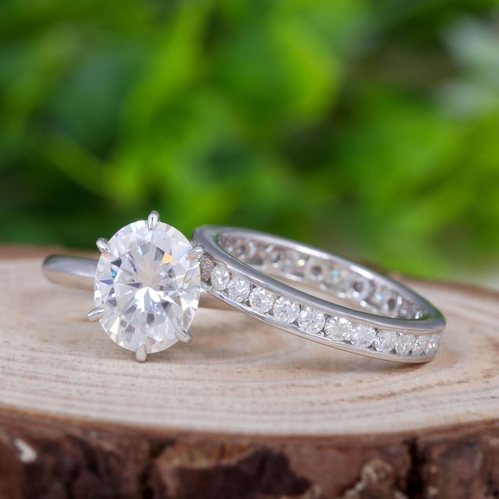 Oval Cut Diamond Bridal Set For Women