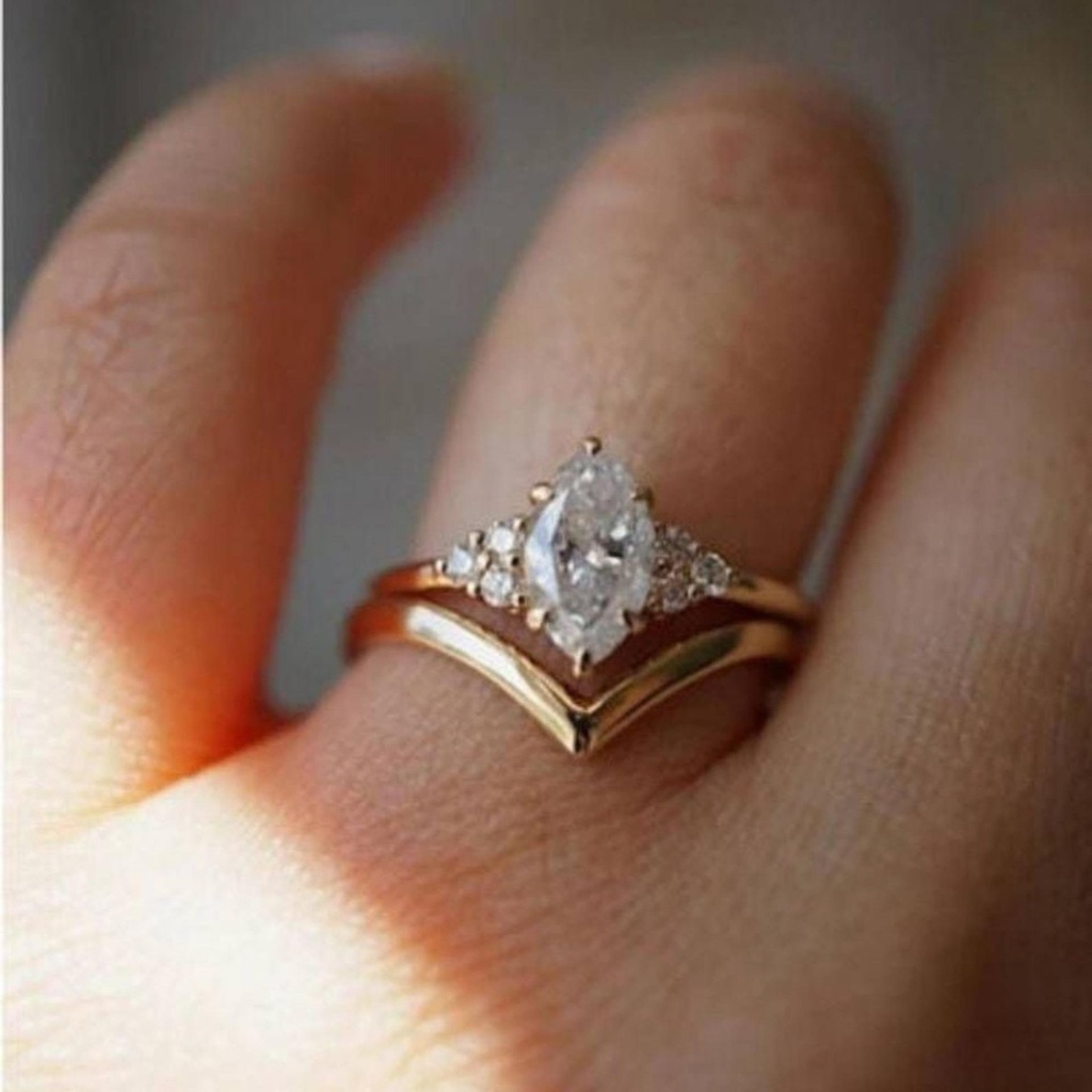  Marquise And Round Cut Cluster Bridal Women Engagement Ring Set