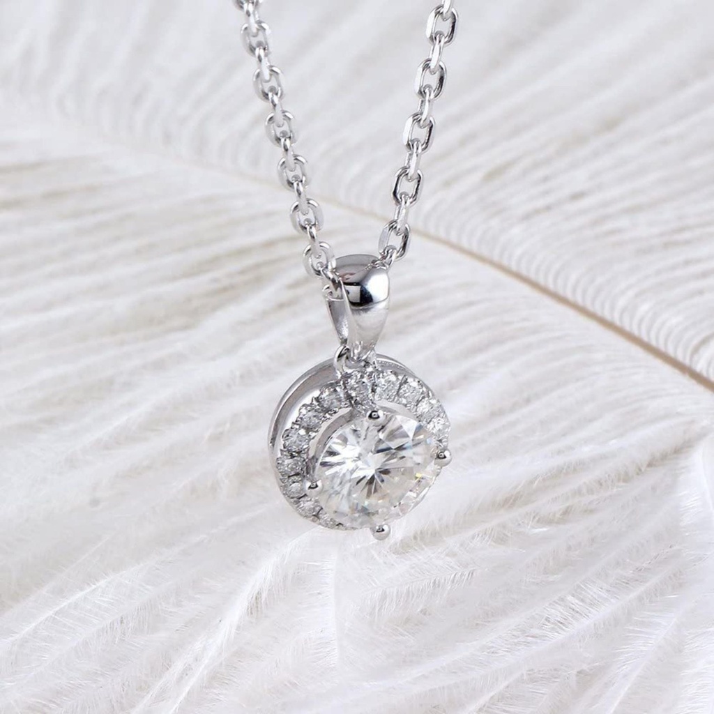  Round cut Diamond halo Necklace For Women