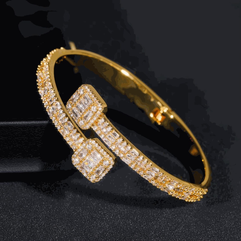 Round And Baguette Diamond Hip Hop Bracelet For Men