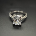 Oval Cut Diamond 4 Prong Set Engagement Ring For Women