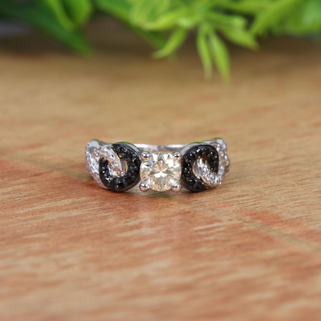Black & White Round Cut Diamond Unique Engagement Ring for Women