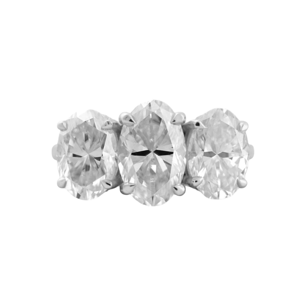Oval Cut Diamond 3 Stone Engagement Ring for Women