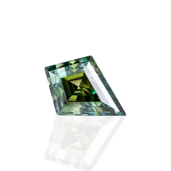 8.5 × 6 mm Kite CVD Green