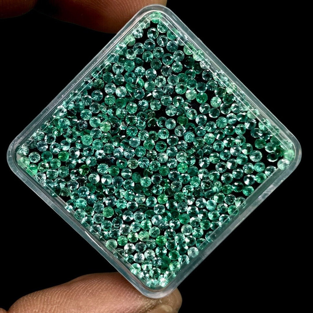 Round 1mm CVD Fancy Green