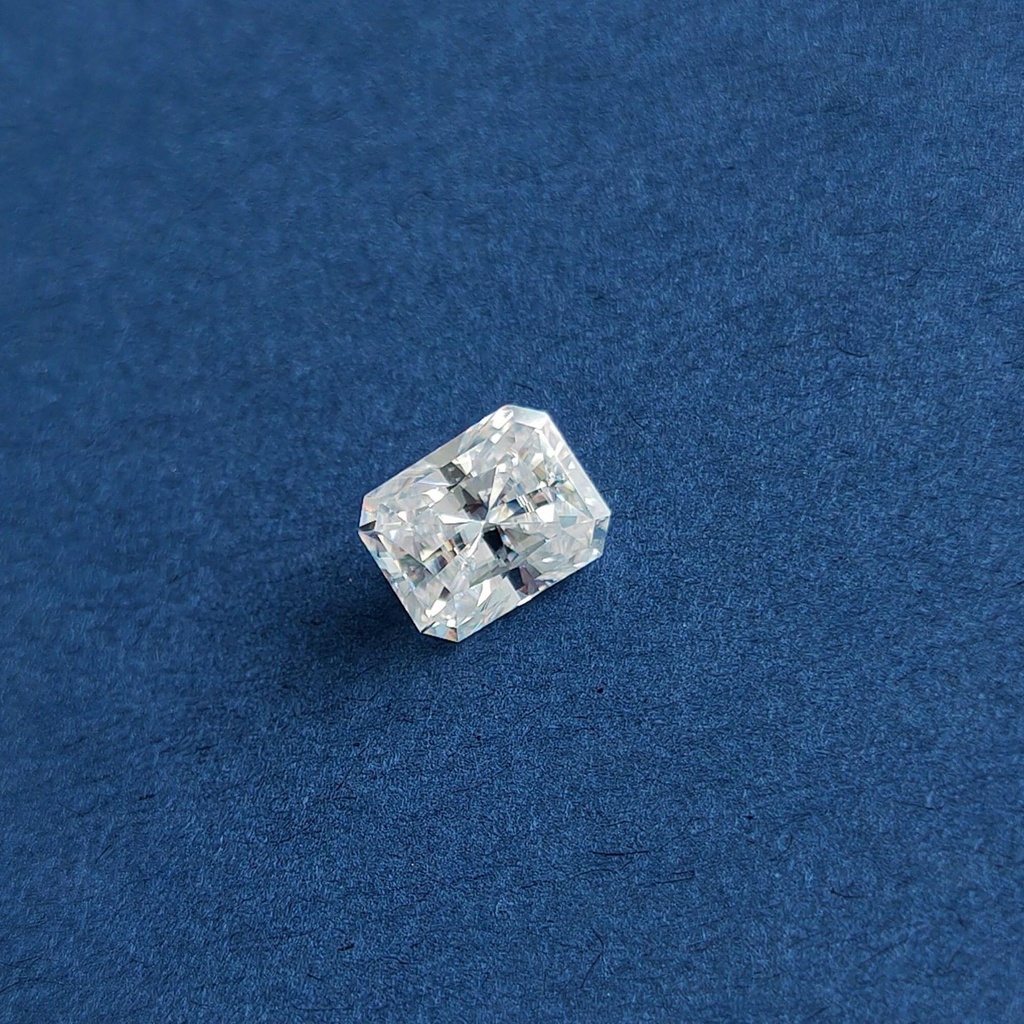 Loose Moissanite White Clean Radiant Cut 10.00 x 8.00 MM