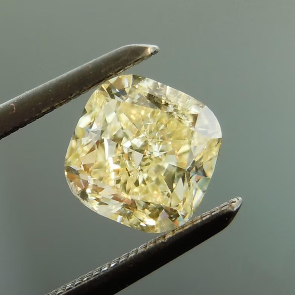 Loose Moissanite Off White Yellow Clean Cushion Cut 5.50 MM