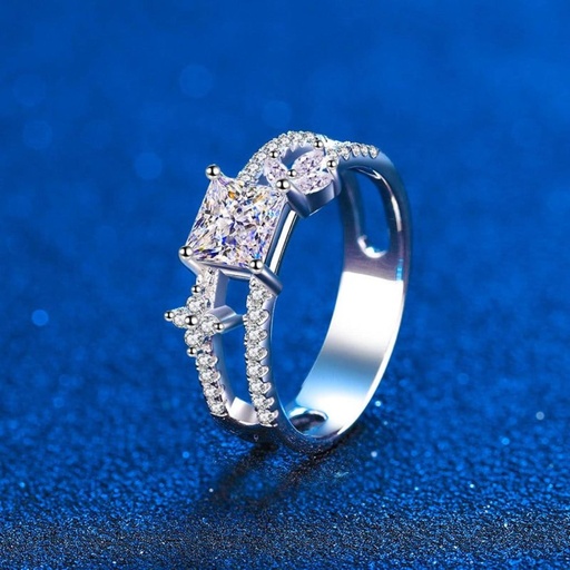 Princess Cut Engagement Ring 