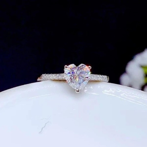Heart Cut Stone Engagement Ring for Women