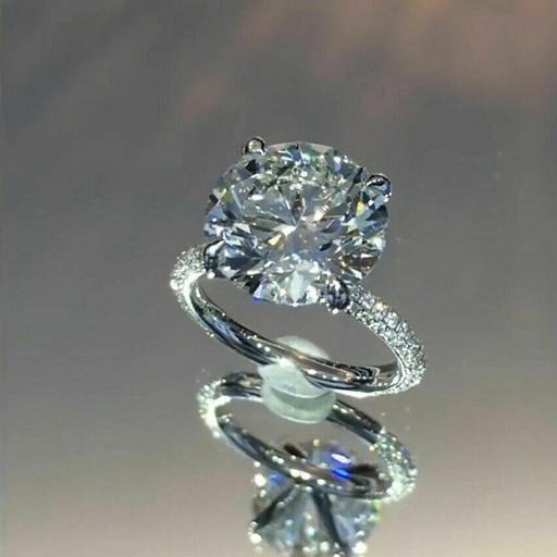 Round Cut Stone Wedding Ring for Women