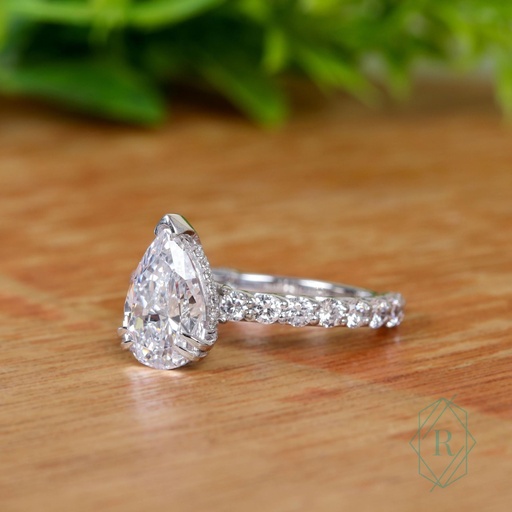 Pear Diamond Engagement Ring for Women