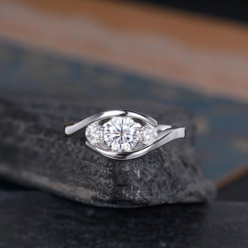 Round Cut Diamond Three Stone Bypass Twisted Engagement Ring for Women