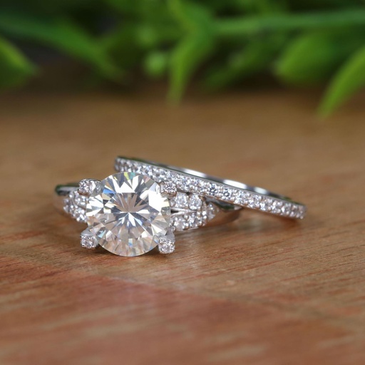 Round Diamond Split Shank Bridal Set For Women