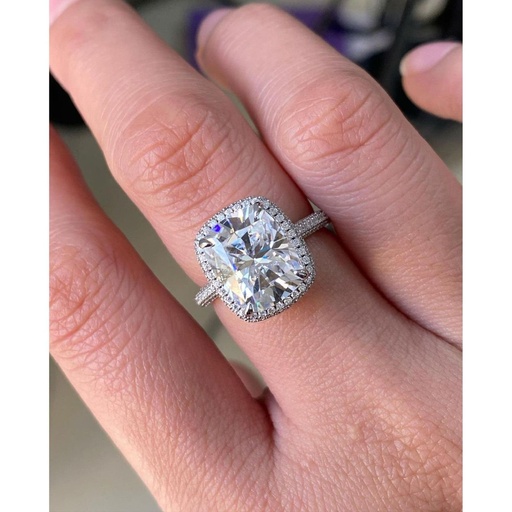 Halo VVS-VS Clarity Elongated Cushion Cut LGD In 10K Gold Ring For Engagement