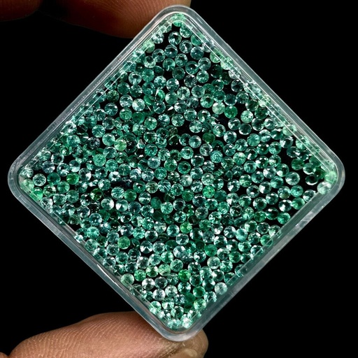 Round 1.4mm CVD Fancy Green