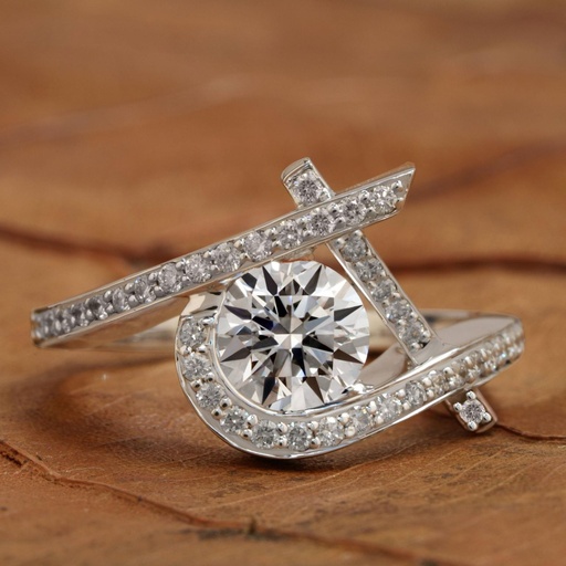 Round Cut Diamond Unique Style Anniversary Ring for Women