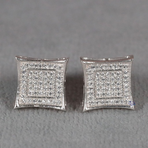 Beautiful 14 kt white gold lab grown diamond studded wedding engagement earring with vvs clarity