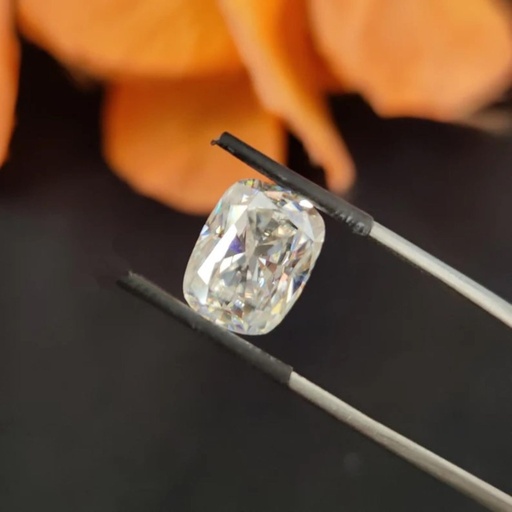 Loose Moissanite Off White Clean Elongated Cushion Cut 10.00 x 8.00 MM
